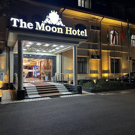 The Moon Tashkent Hotel Exteriör bild
