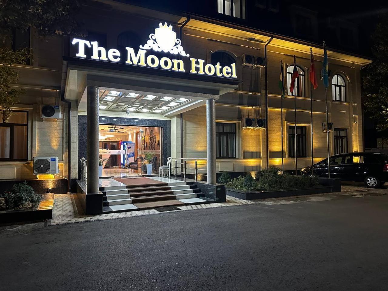 The Moon Tashkent Hotel Exteriör bild